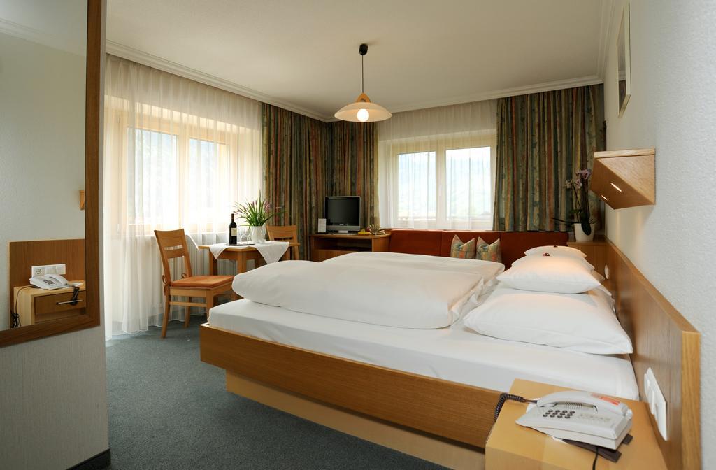 Haus Alpina Hotell Au (Vorarlberg) Rom bilde